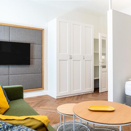 Twenty Five - Work & Life Apartments Амщетен Екстериор снимка