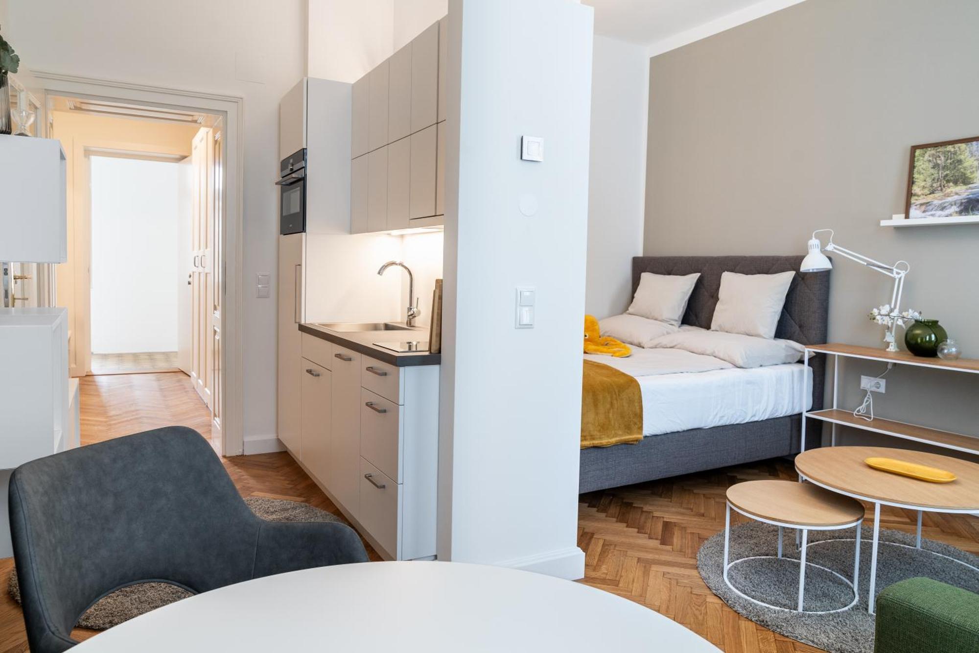 Twenty Five - Work & Life Apartments Амщетен Екстериор снимка